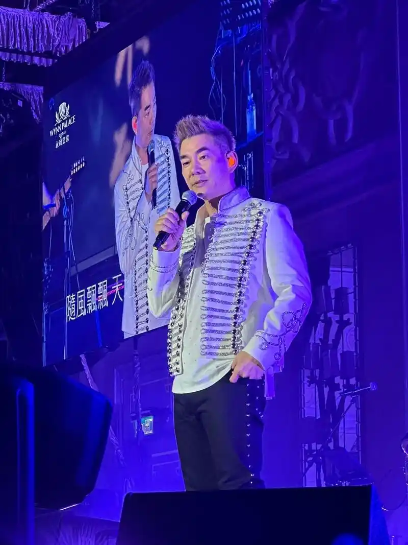 任贤齐# 2800万人在看任贤齐的演唱会,让多少80后90后 感觉到我们的