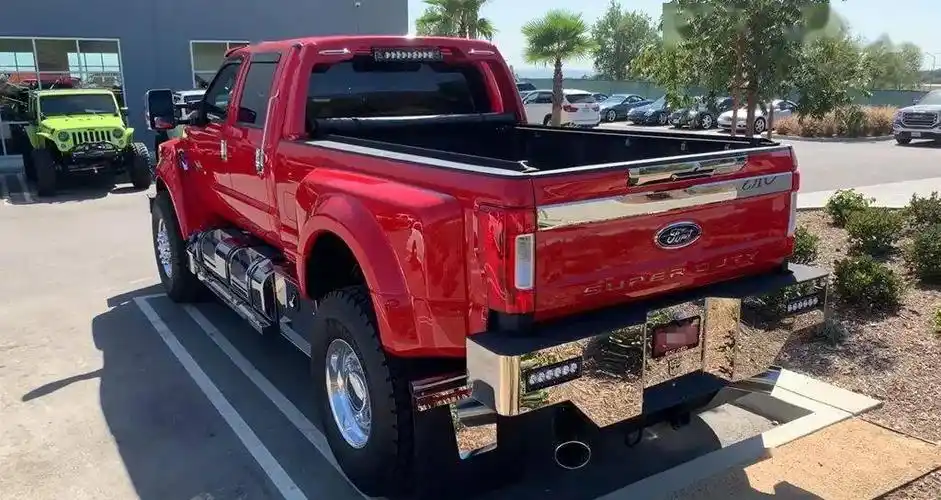 皮卡中的伪装者福特f750其实是能变身自卸车的重卡