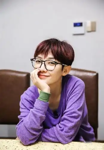 歌手范晓萱,短发造型俏皮又灵动,少女感十足!