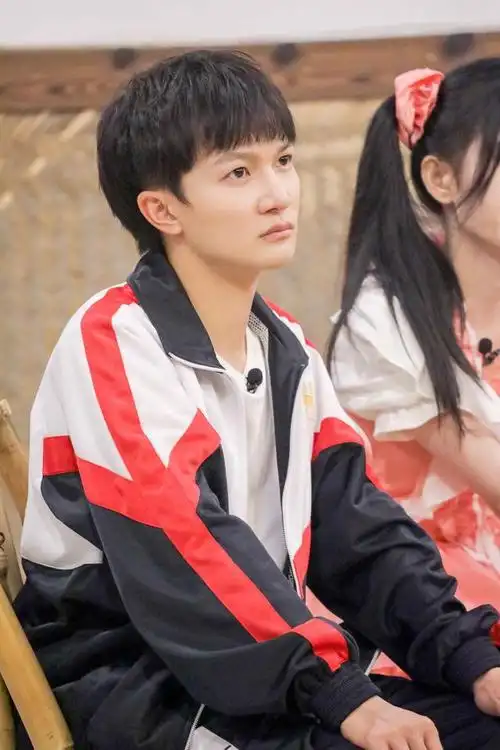 青春环游记2》再夺收视冠军 突围暑期档做观众最爱综艺节目|贾玲|周深