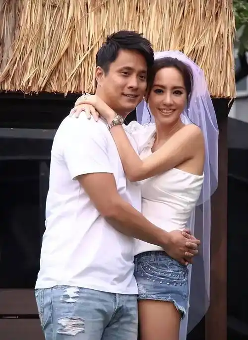 原创吴正元与林子祥离婚27年她独自抚养3个儿女他转身迎娶叶倩文