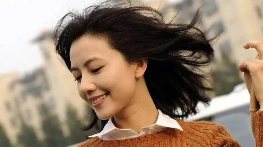 看了《搜索》这部电影,高圆圆演的叶蓝秋真的给了我很大的触动,为什么