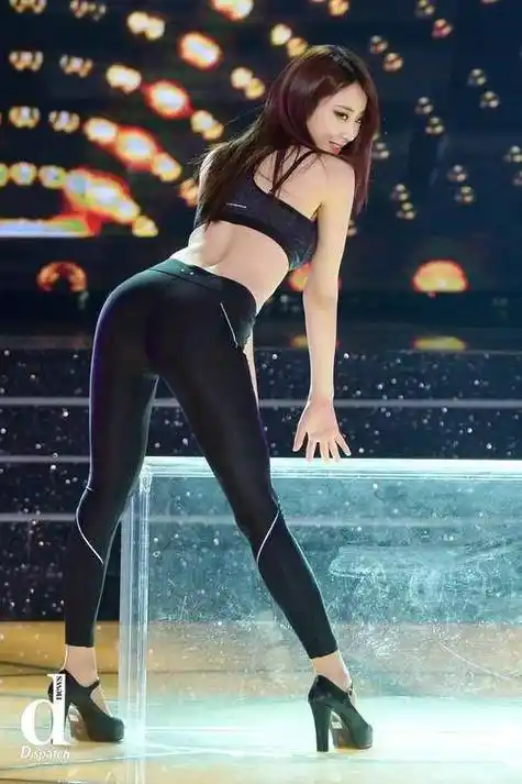 韩流女神朴景丽的双面人生:从性感偶像到多栖艺人的华丽蜕变