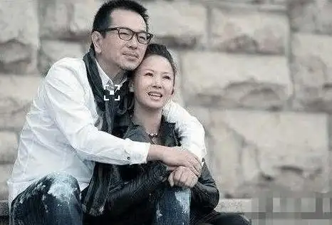 从张晨光的两例婚姻关系中,我们可以看出,婚姻更重要的是安全感.