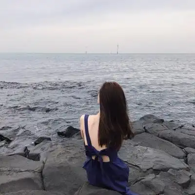 ins风优质海边背影女生头像