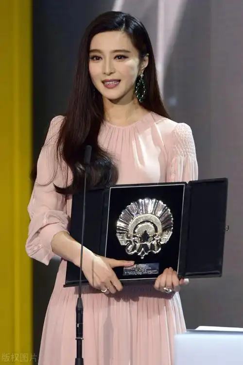 虎落平阳被犬欺,范冰冰被乐视起诉,听说背后有"大佬"挑事?