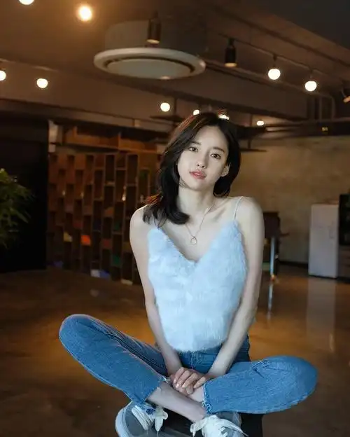 抖音韩国模特seojinban潘南奎高清福利写真潘南奎性感图片套图