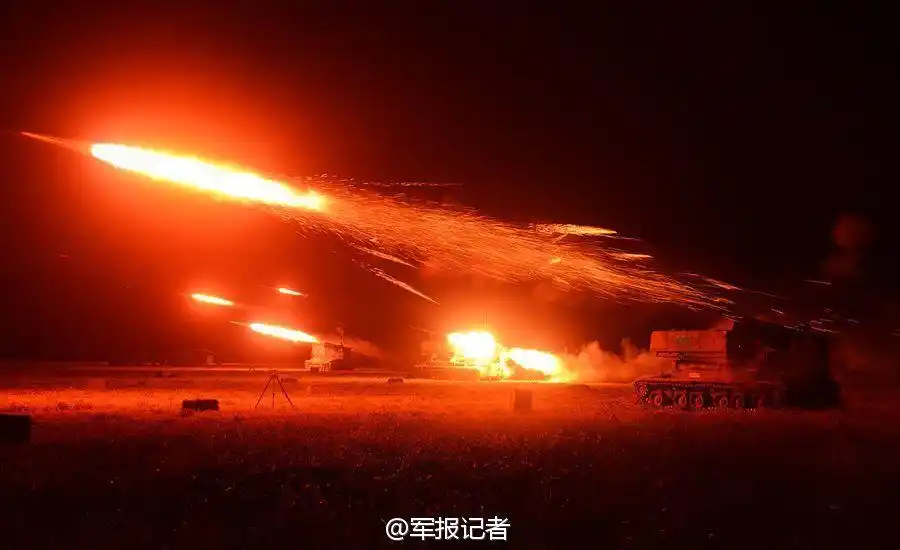 军方公开实战训练猛照 机枪手在高原猛烈开火_高清图集_新浪网