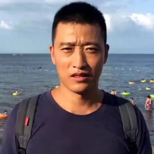 45岁离异男征婚照片(id:3793668)_广西南宁征婚交友_我主良缘网