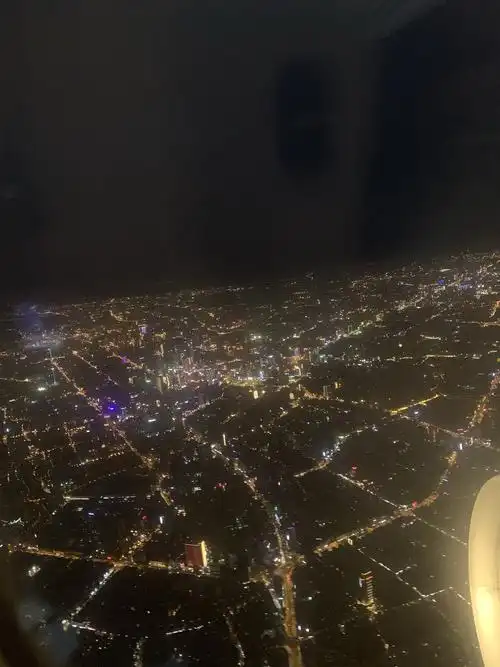 飞机上再看一眼成都夜景