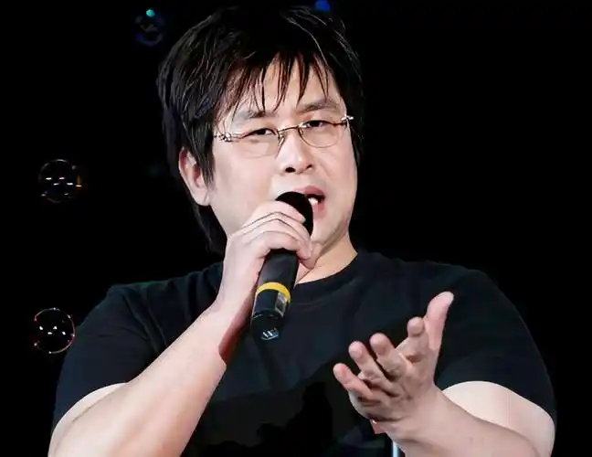 真怀念那个时代,一首歌可以单曲循环好久.你听过郑智化的歌吗?