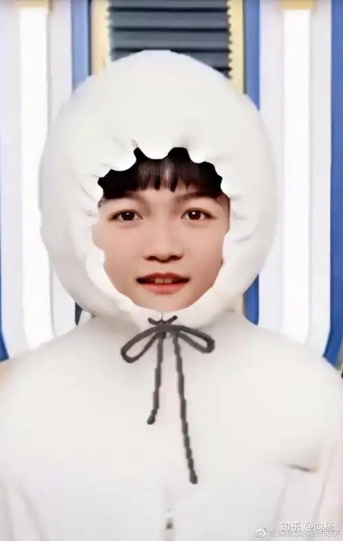 有没有周深超级可爱的照片呀~?