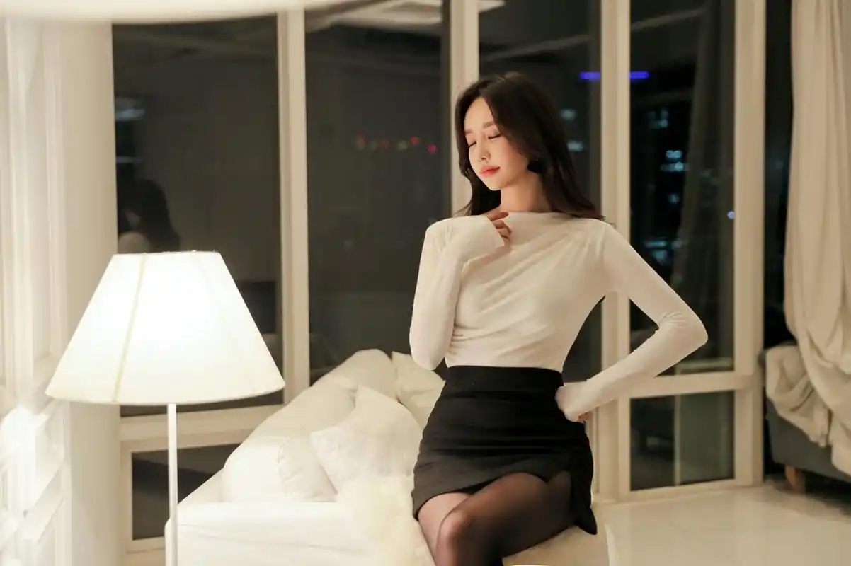 宅男女神孙允珠 黑色丝袜短裙穿搭89#每日一珠孙允珠# (2017)