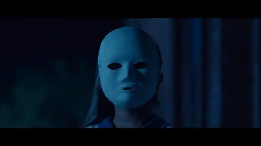 笔仙撞碟仙:女孩半夜扮鬼,不料真的鬼出现了,吓死人了!