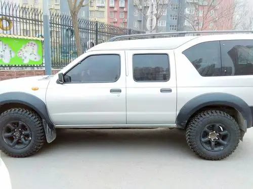 聊聊日产皮卡6491,6492,6493,6494(np300)厢式车的油耗,越野与生活