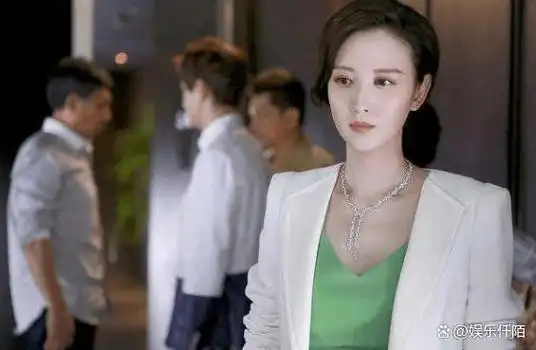 有一种丰腴叫张萌171cm的黄金三围腰臀比简直是宅男收割机