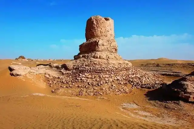 精绝古城和杨雪莉 鬼吹灯之精绝古城评价  12