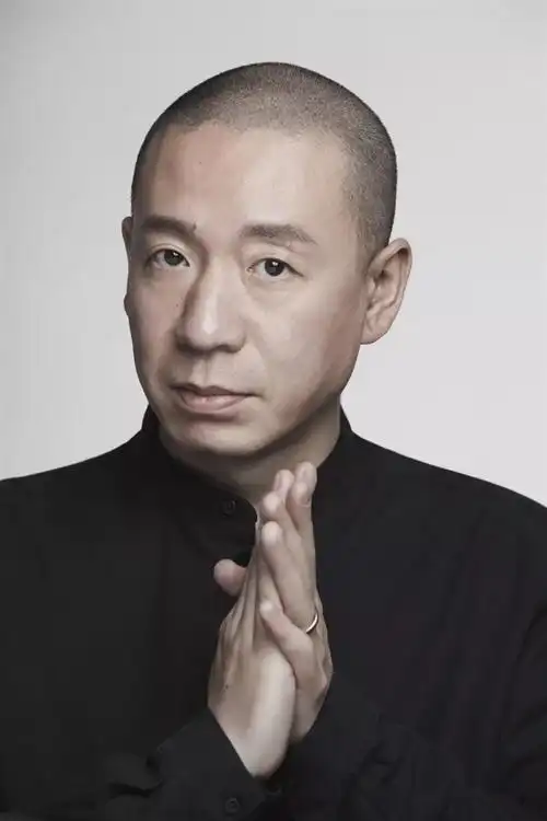 最飒美妆男孩!与二手玫瑰梁龙相处的48小时 | 嘉人百大赏-爱妻自媒体