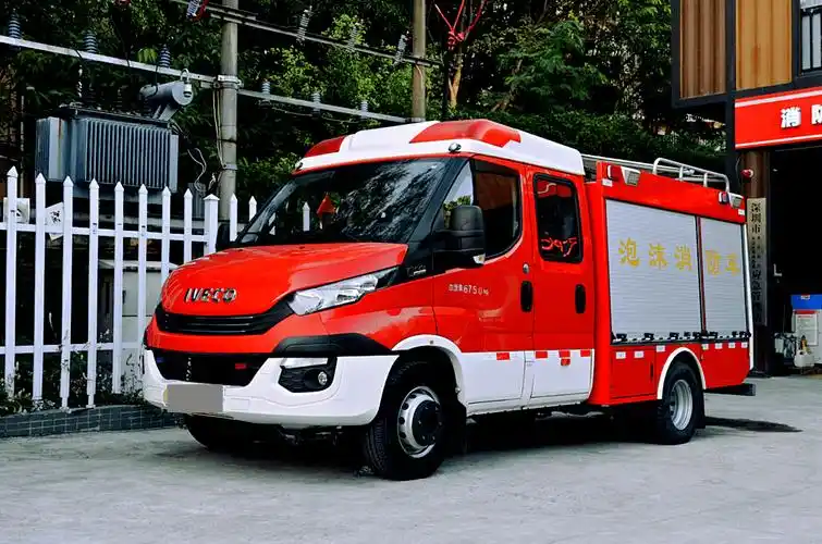 深圳马拉松燃情落幕 进口依维柯底盘消防车为大型赛事提供专业保障