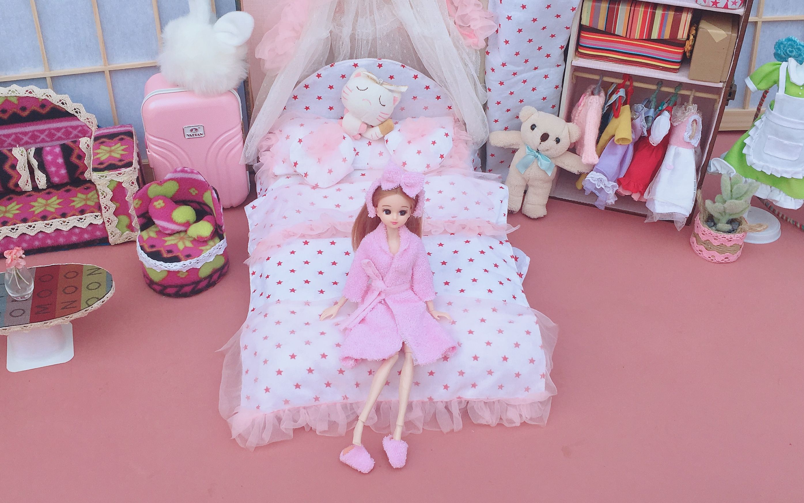 拿来给芭比娃娃做睡衣拖鞋发箍!睡觉美美哒~_哔哩哔哩_bilibili