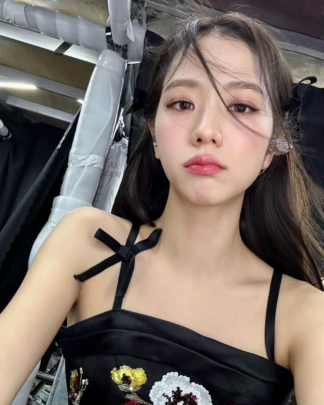 金智秀jisoo自拍集_高清图集_新浪网