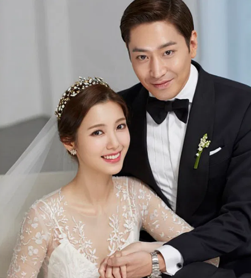 文晸赫当爸 神话成员eric文晸赫妻子罗惠美生下儿子