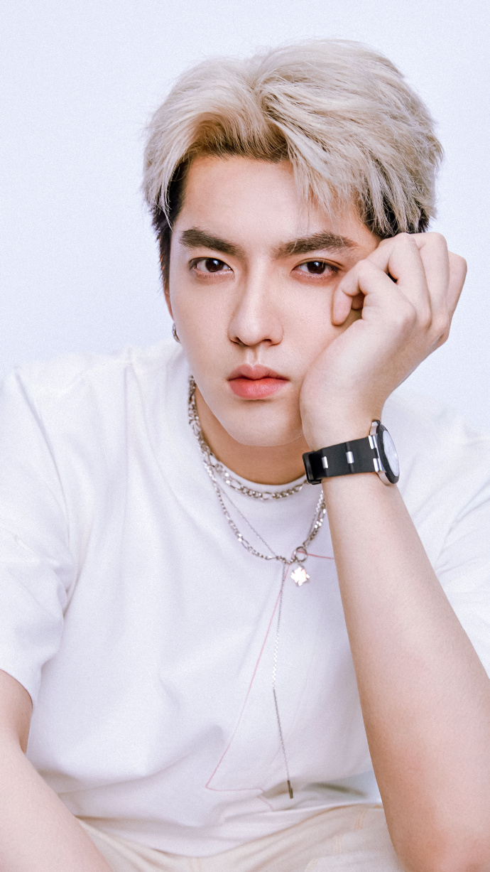 吴亦凡惊xi直播立白搞定