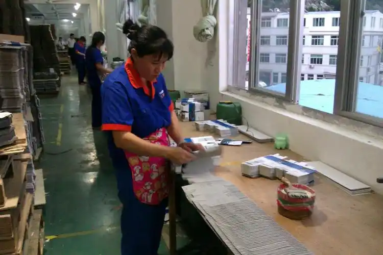 写美篇 订箱图片1 月综合工资4000-5500元,工作勤奋能吃苦做得好的