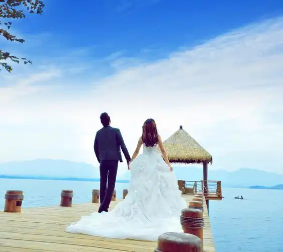 浪漫,爱情,情侣,背影,我们一起走向幸福国界壁纸