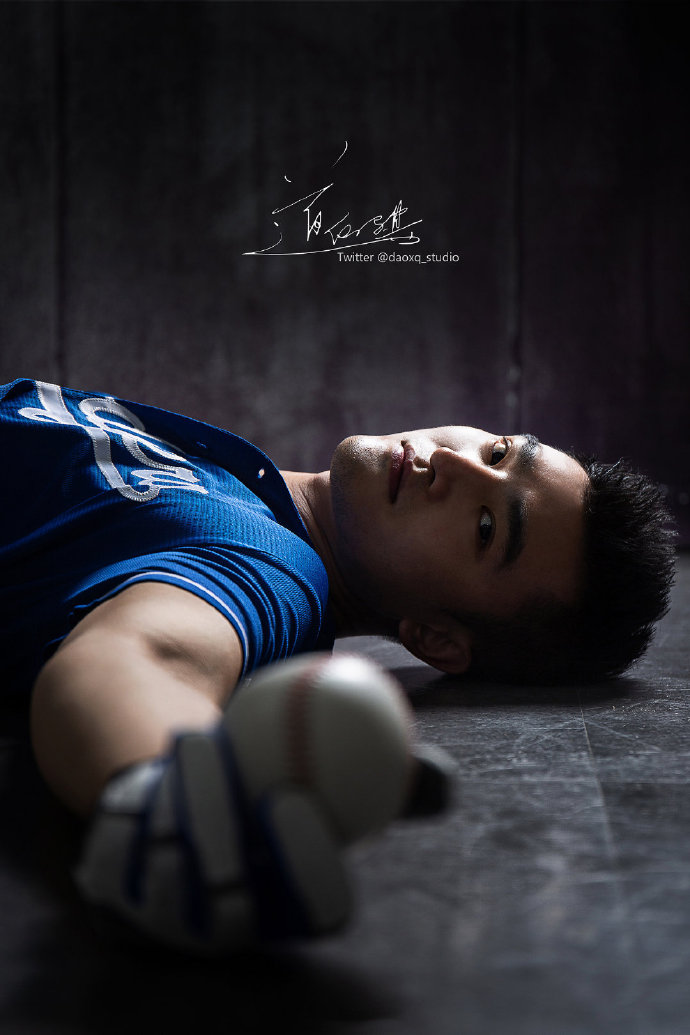 来自摄影师@ 道仙骐 @ kissmanphoto 来自街拍素人帅哥 - 微博