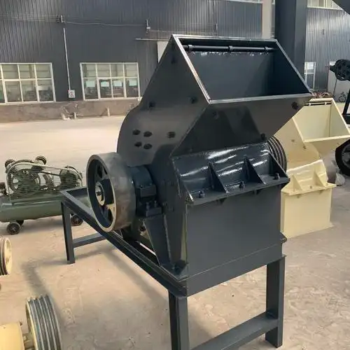 汉晟锤式破碎机石头破碎机移动矿山粉碎机