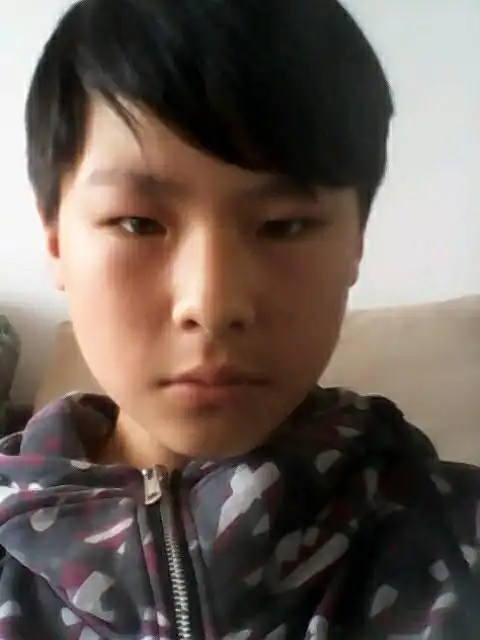 男生非常丑的自拍照