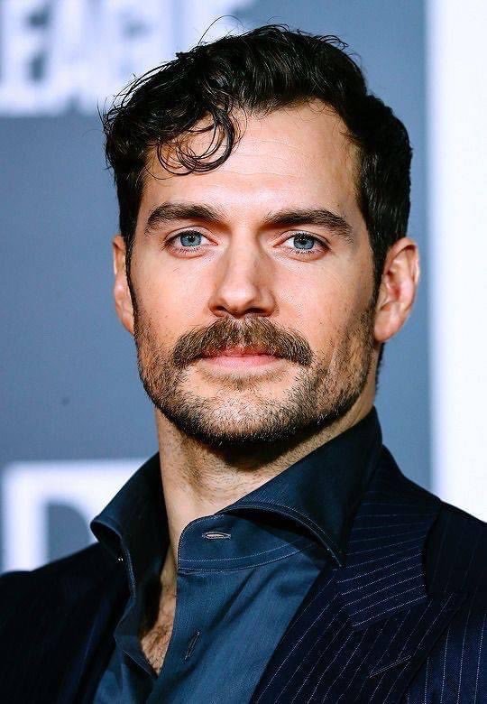 2024年英国最受欢迎电影男明星榜单揭晓,亨利·卡维尔夺冠!