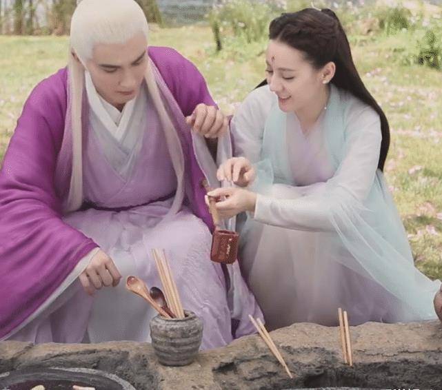 枕上书:凤九嘲笑帝君,高伟光气到鼻子冒烟,热巴:你真小心眼_套路_鲤鱼