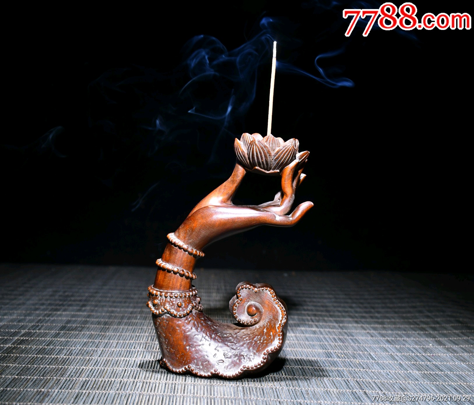 黄杨木精工雕刻佛手莲花香插