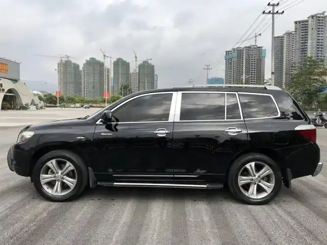 【贵港】2011年12月 丰田 汉兰达 2011款 2.7l 两驱7座豪华版 自动档