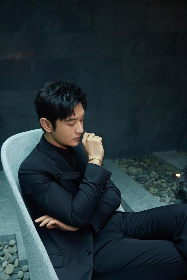 型男教主黄晓明,依然帅气无敌