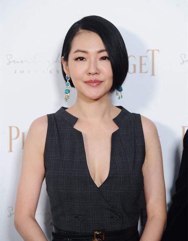 小s说:我不相信所谓的婚姻专家或人生导师,而是觉得不能委屈自己.