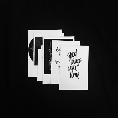 ins高级感黑色系背景图朋友圈