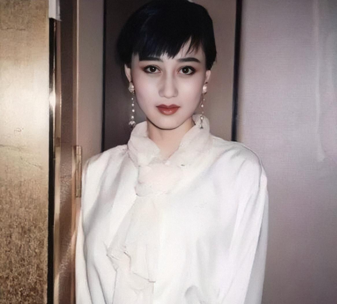 原创利智年轻时有多美李连杰为她抛家弃子何鸿燊想娶她做五姨太