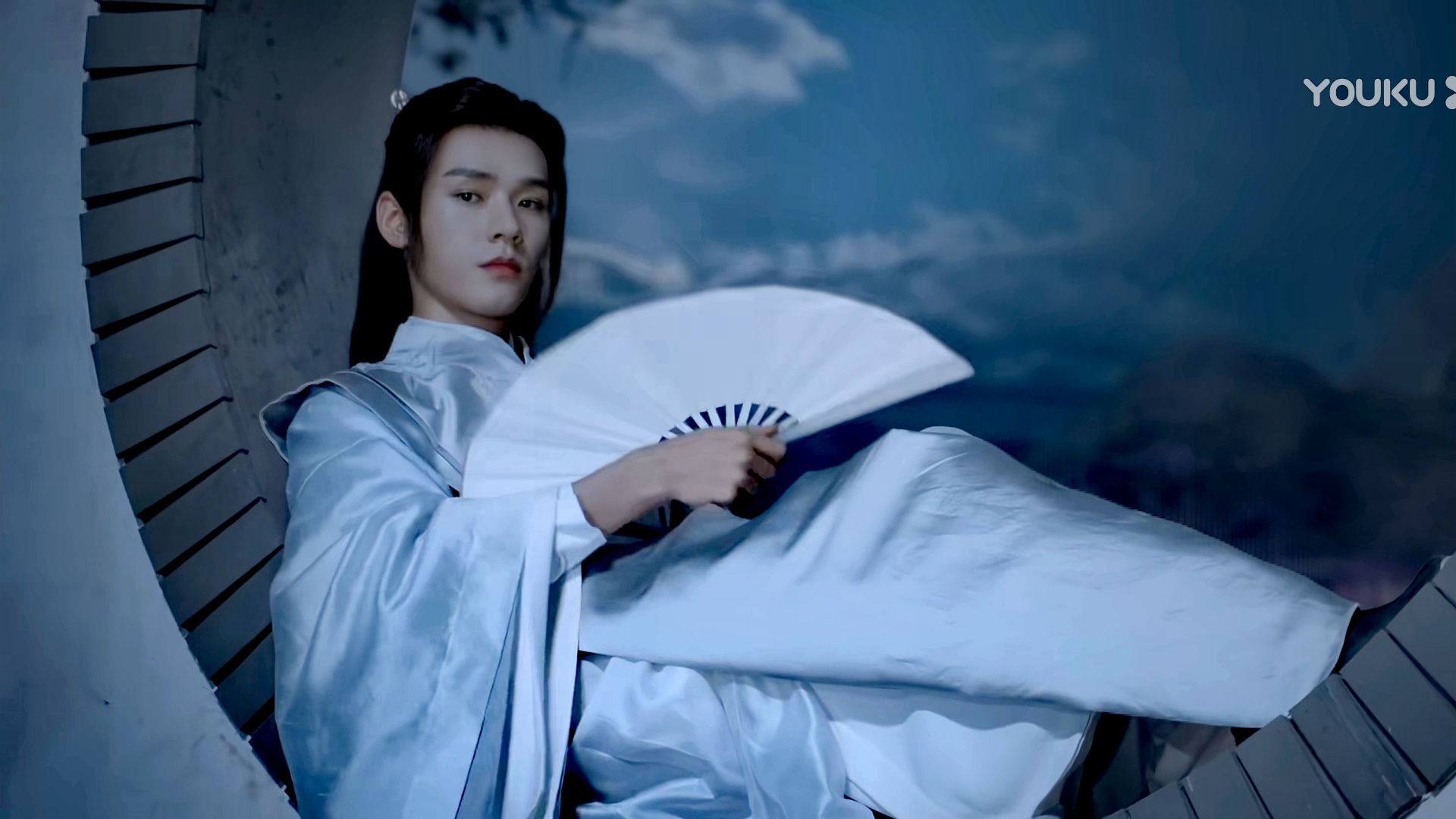 山河令:温客行最美古装照,龚俊来日可期!