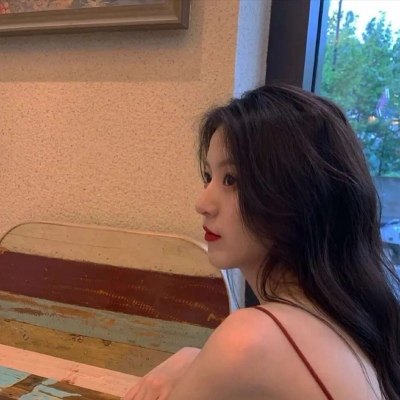 ins成熟唯美优质真人女生头像_微信头像_我要个性网