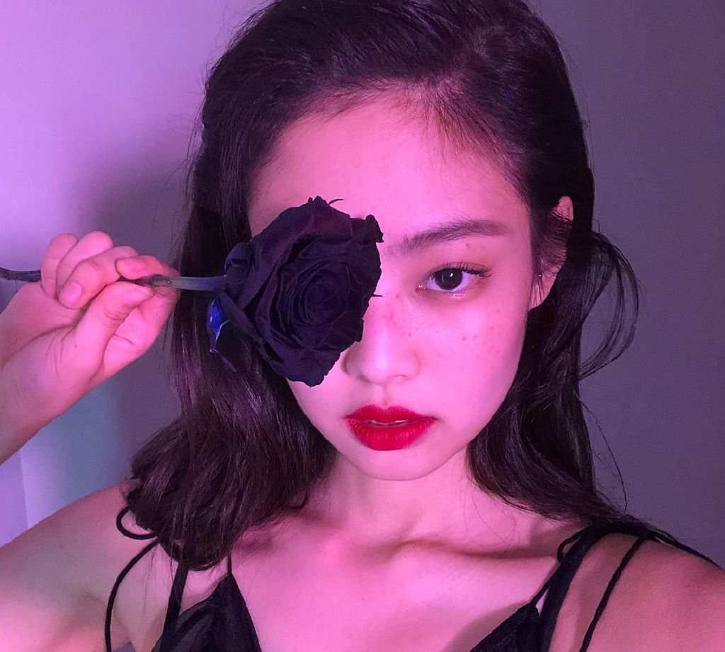 jennie个性黑色系头像画报_高清图集_新浪网