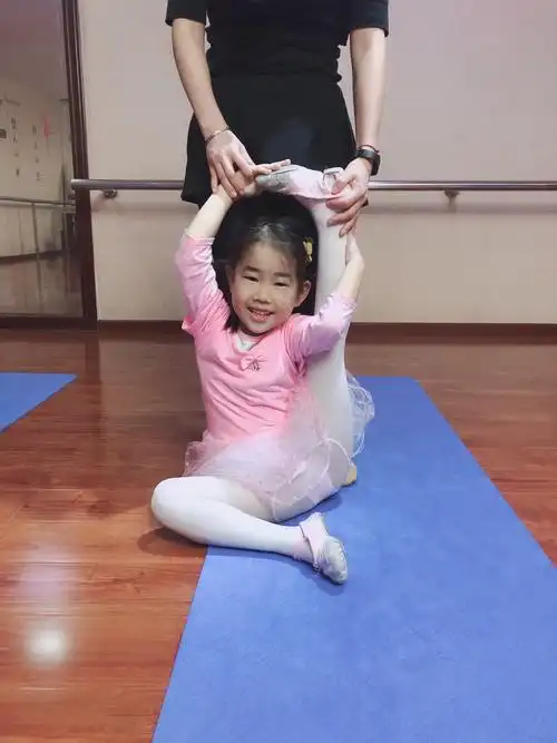 爱家舞蹈一起秀