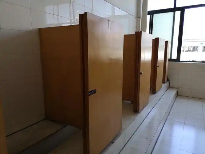 小厕所,大民生———稠州中学教育集团城南校区厕所改造