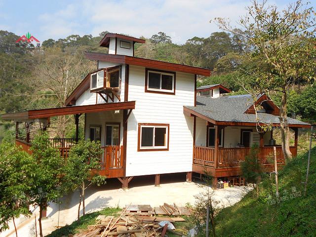 深圳厂家定制乡村木别墅休闲度假木屋 木房子 木制别墅