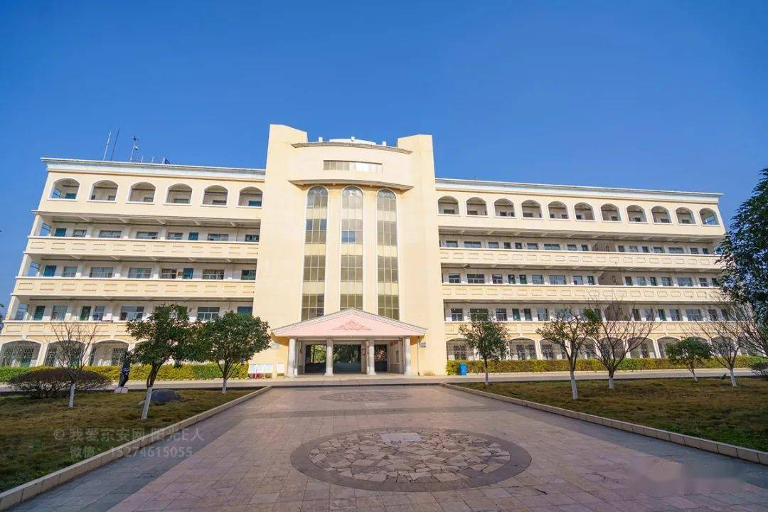 67航拍学校东安一中照片视频跟13年前对比看有什么变化