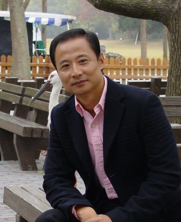 p>周野芒,1956年10月24日出生于上海,内地影视演员,毕业于 a target=