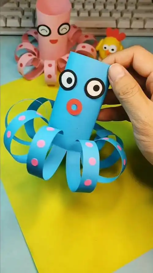 用卡纸做一个可爱的小章鱼吧,儿童创意手工