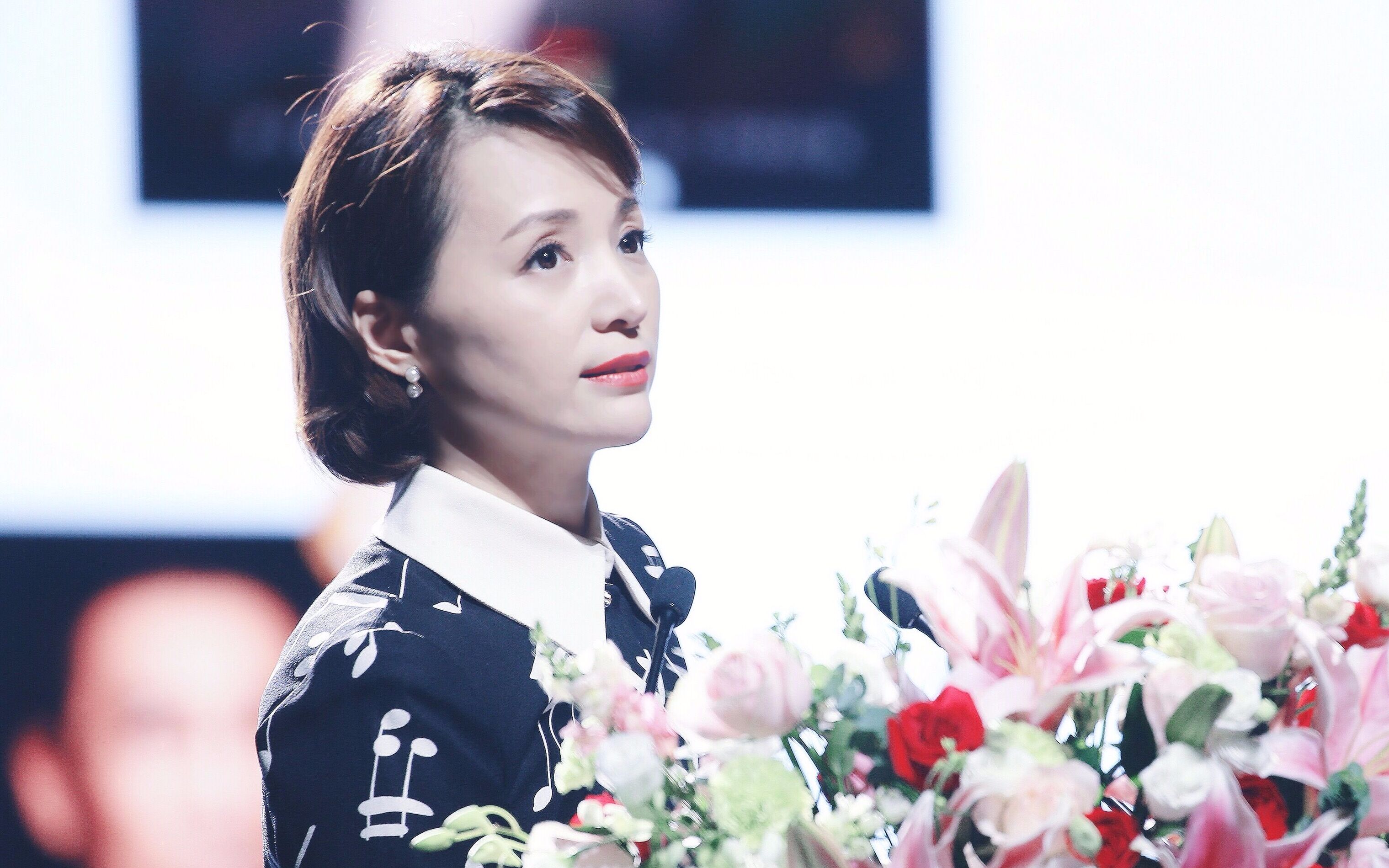 董卿朗读者浙音讲座74分钟版